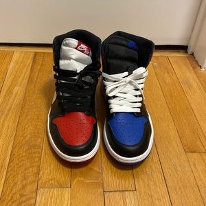 Nike Air Jordan 1 retro hi OG top 3. Black/white/red/royal
